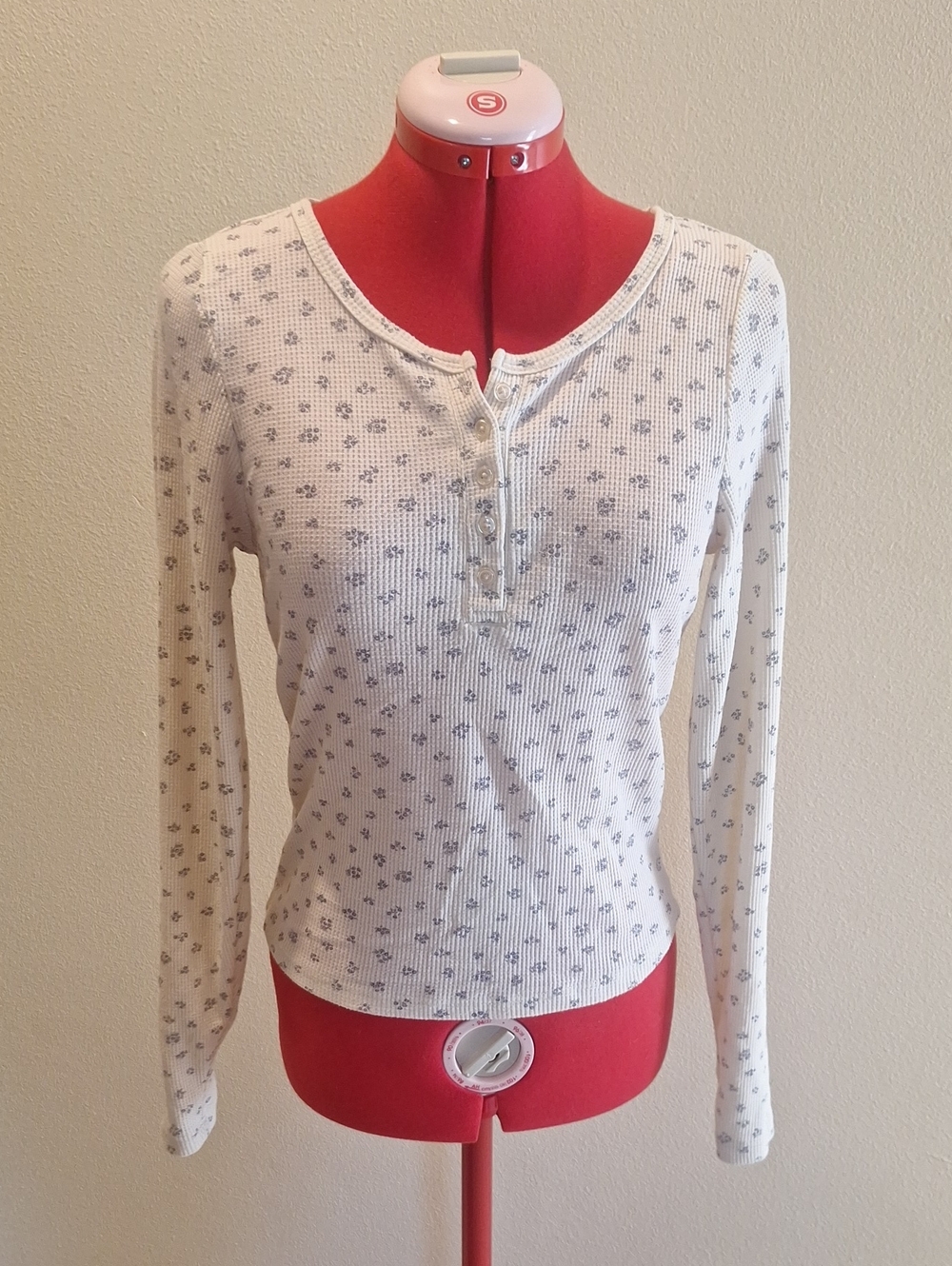 Pink Republic Cream Waffle Henley with Blue Micro Floral Size L
